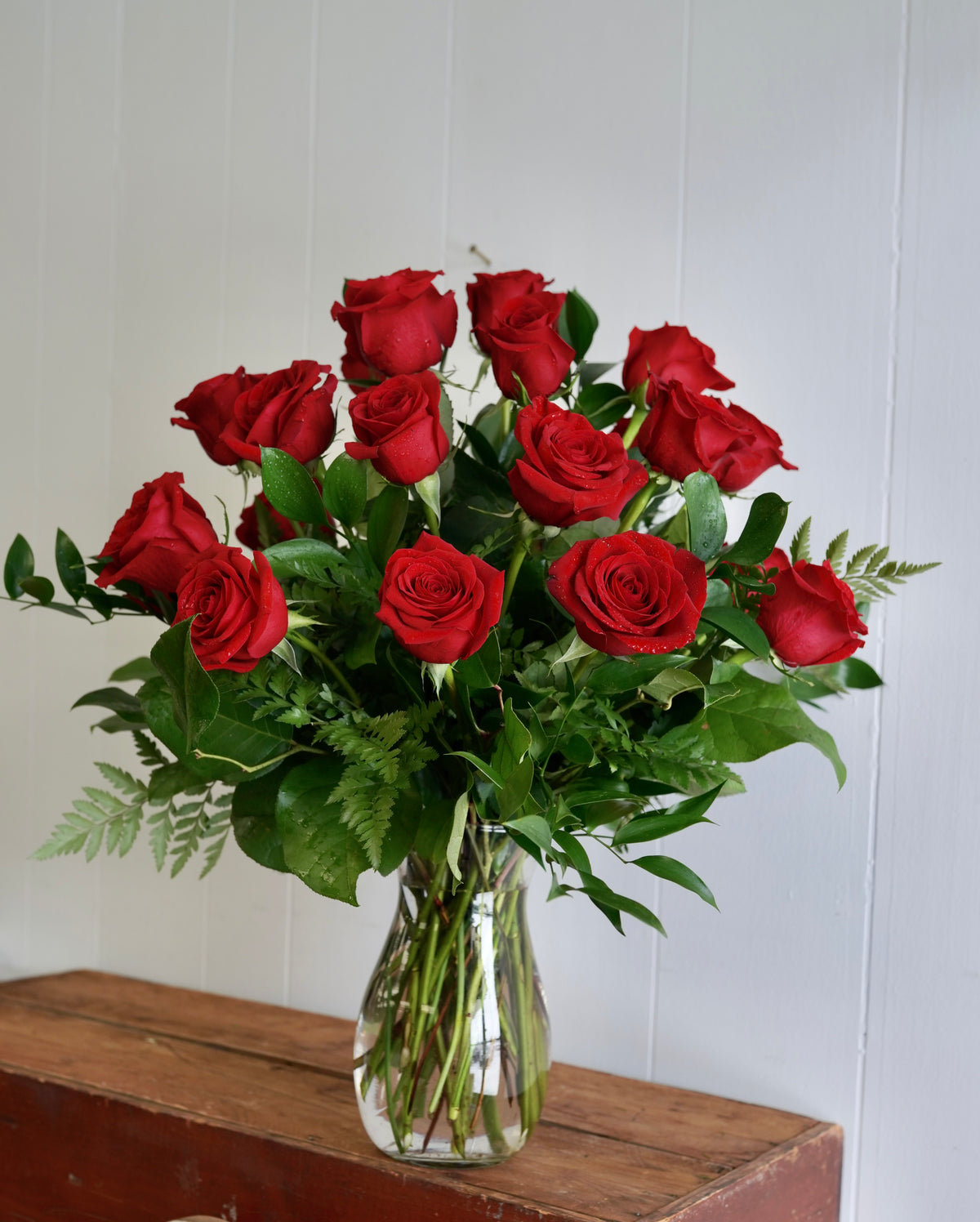 Red Rose Vases