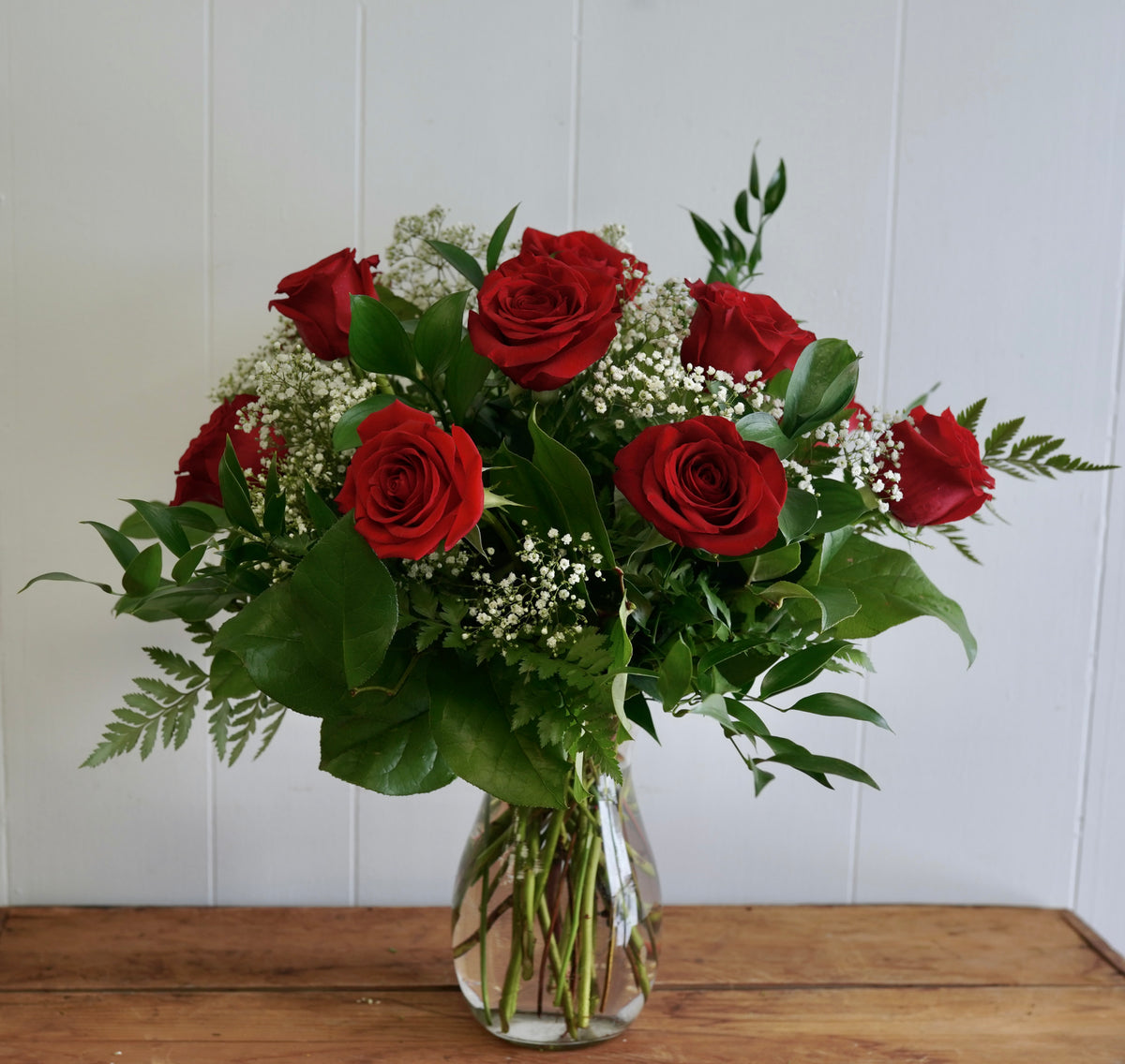 Red Rose Vases